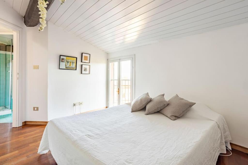 בולוניה Lovely One-Bedroom Attic In An Ancient Village מראה חיצוני תמונה